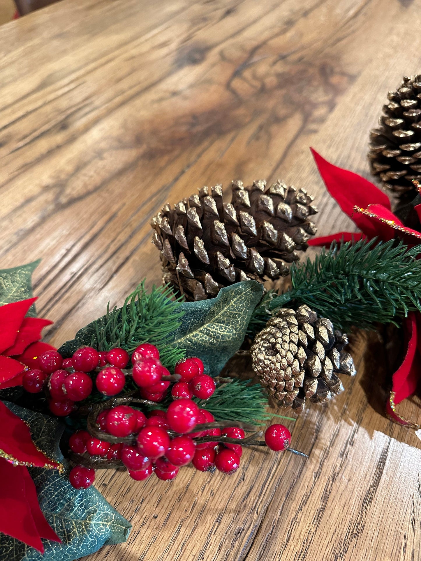 Artificial Majestic Red Poinsettia Flower Gold Pine Cone Garland 150cm Christmas Mantelpiece Decoration