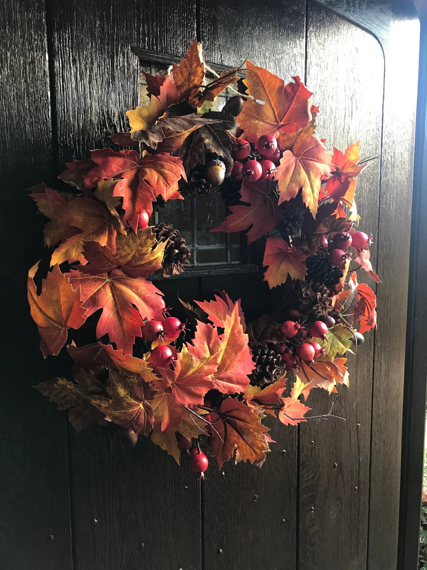 Autumn Maple Leaf & Pine Cone Wreath (30cm)