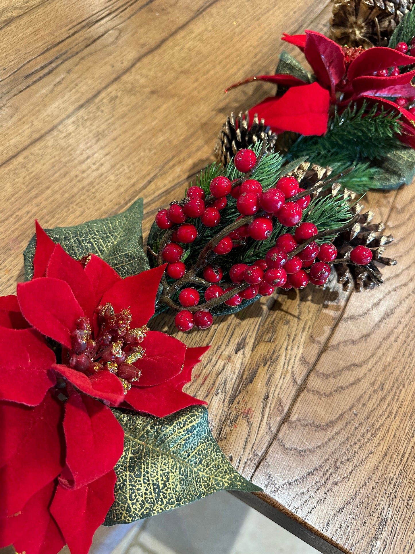 Artificial Majestic Red Poinsettia Flower Gold Pine Cone Garland 150cm Christmas Mantelpiece Decoration