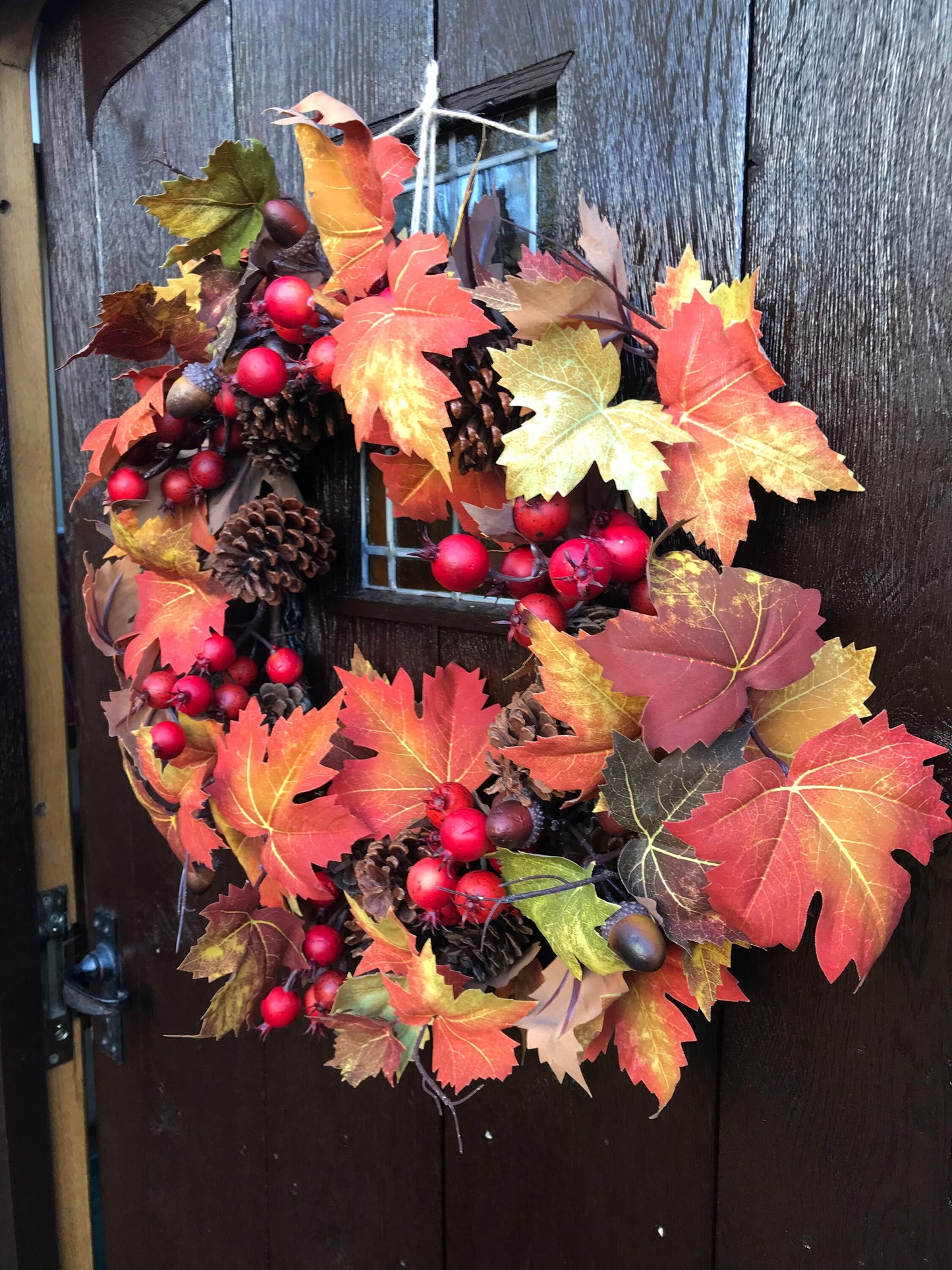 Autumn Maple Leaf & Pine Cone Wreath (30cm)