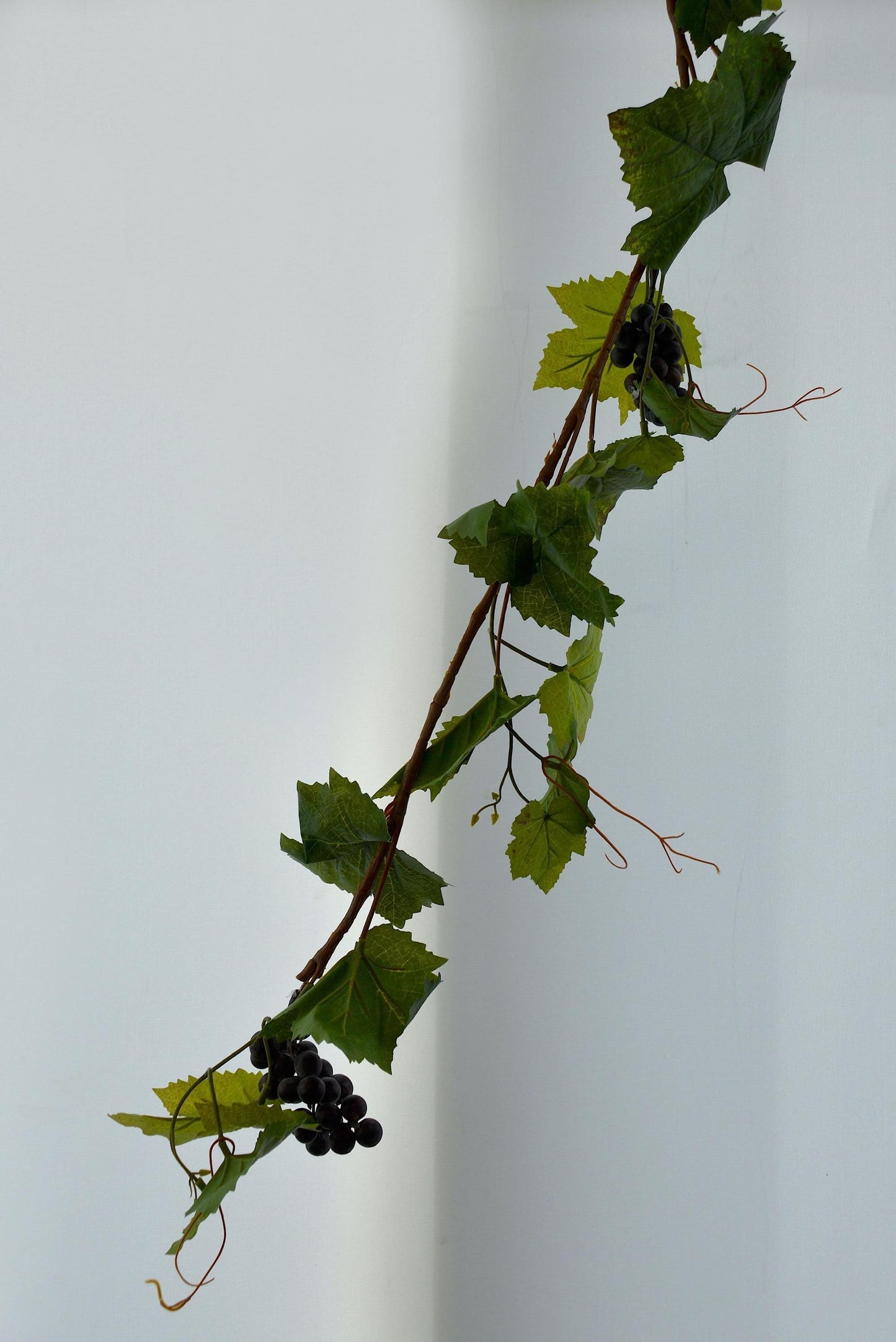 Artificial Grape Garland Ferris Heart Sloane, faux garland, artificial garland, grape garland, grapes, floral decor, home decor